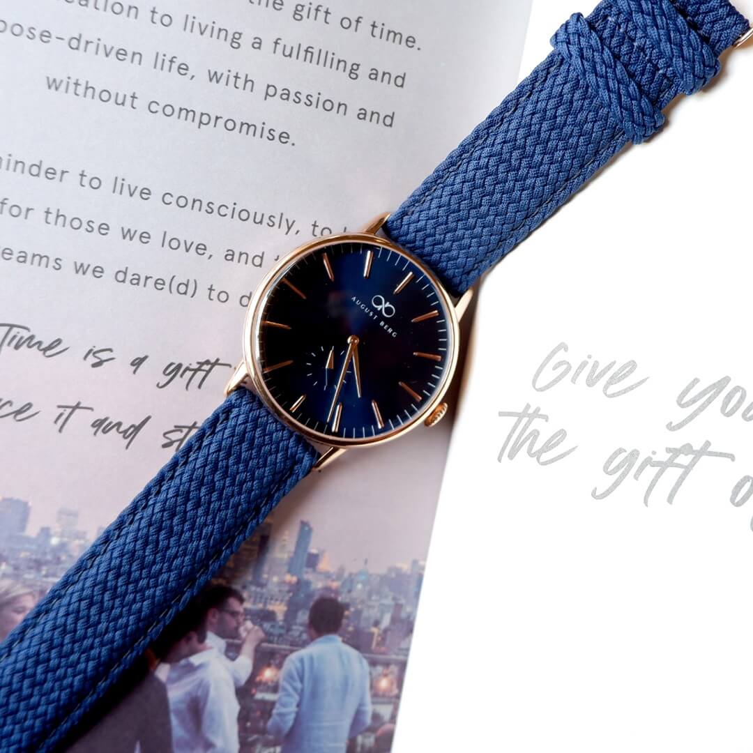 Deep Blue Rose Gold - August Berg