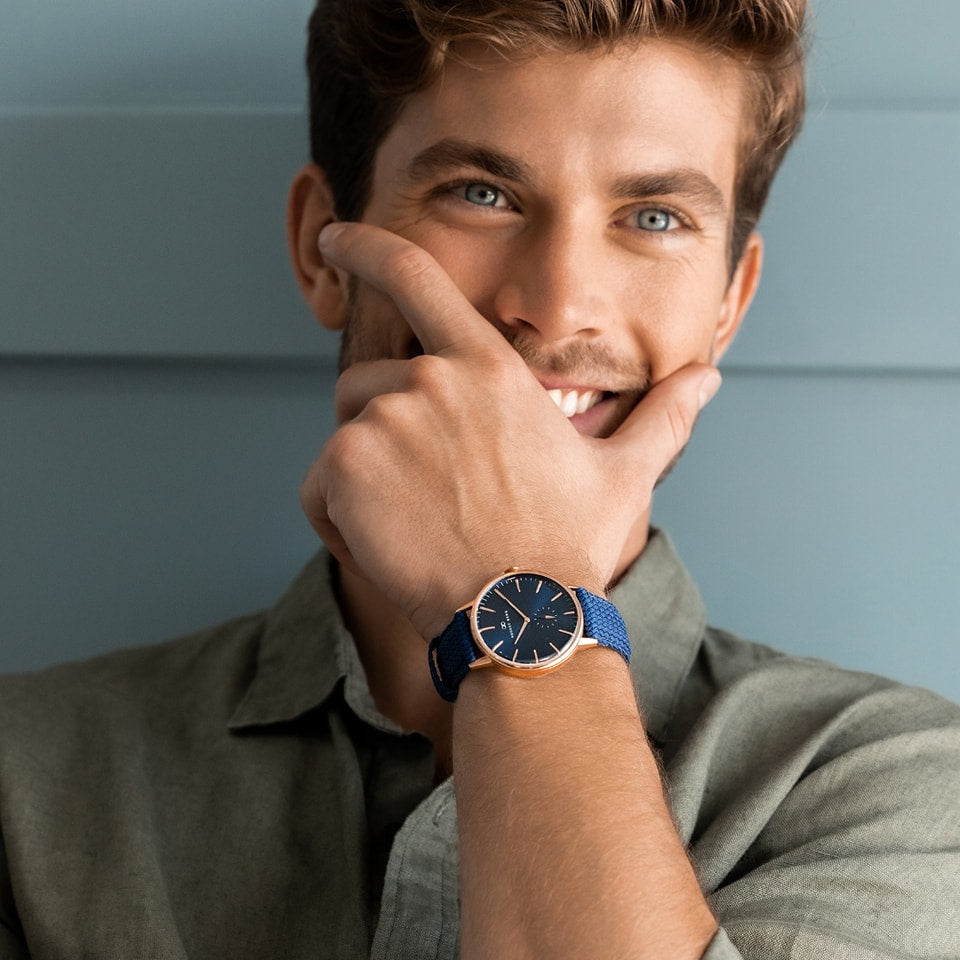 Deep Blue Rose Gold - August Berg