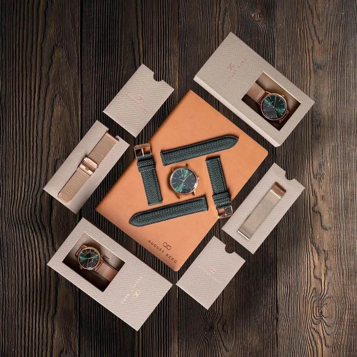 August Berg gift set for her with a rose gold watch, extra straps and gift boxes