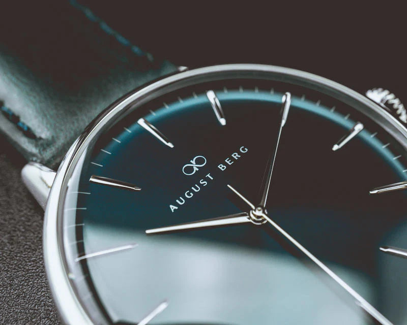 August Steiner Men's Diamond Watch - 12 Genuine Diamond Hour Markers with  Date Window On Stainless Steel Bracelet - AS8169 | Wristwatch men,  Stainless steel watch, Wrist watch