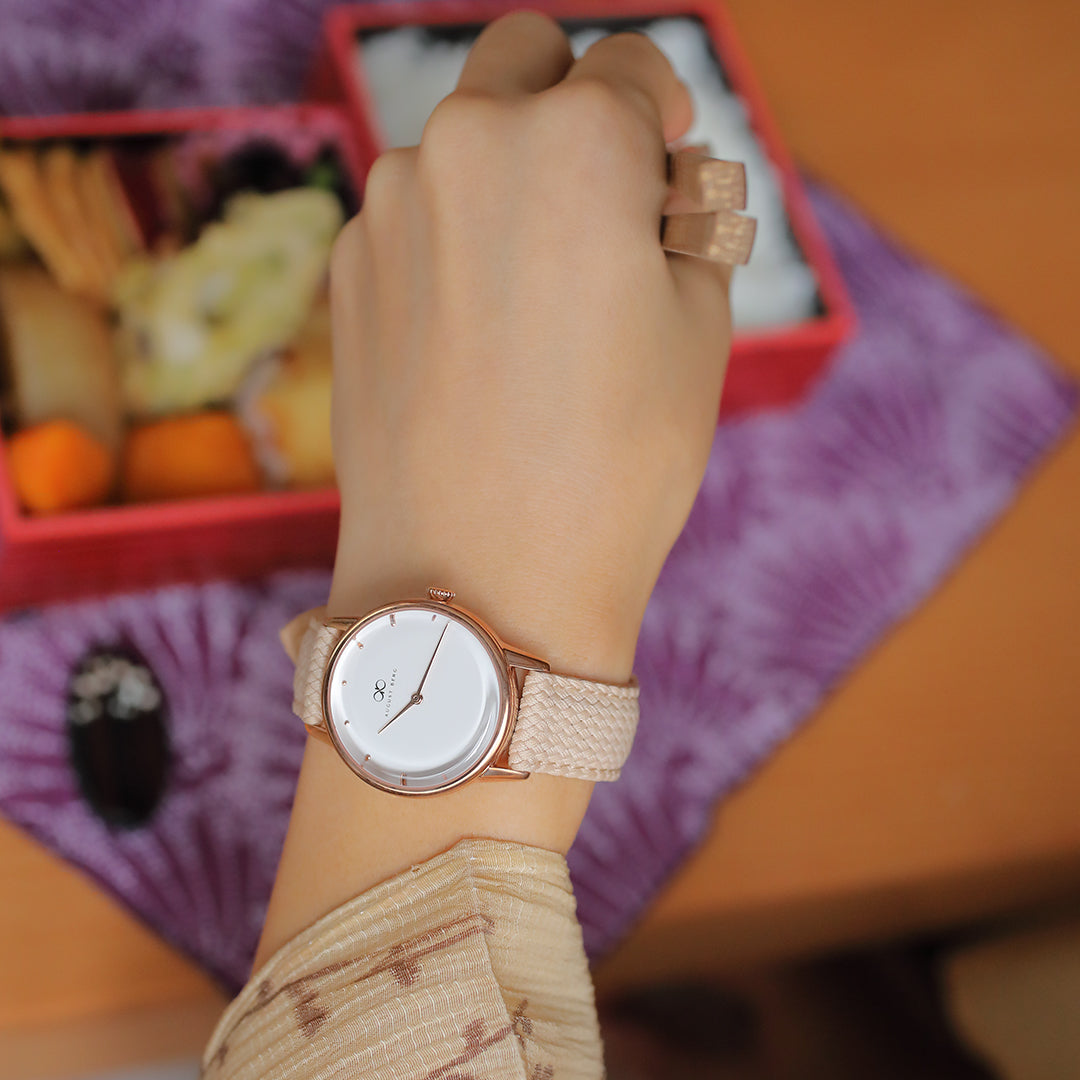 Blanc Rose Gold Watch With Cream Strap – August Berg