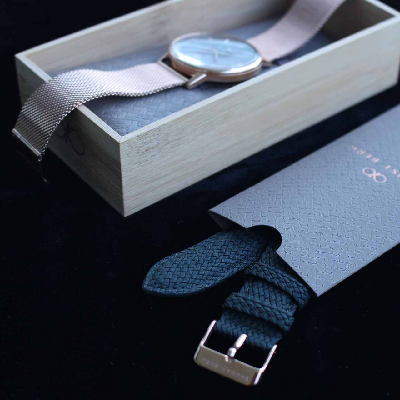 Greenhill Rose Gold Gift Set 40mm | Rose Gold Mesh Strap & Green Perlon Strap - August Berg