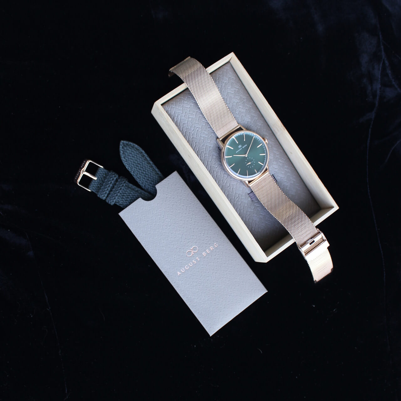 Greenhill Rose Gold Gift Set 40mm | Rose Gold Mesh Strap & Green Perlon Strap - August Berg